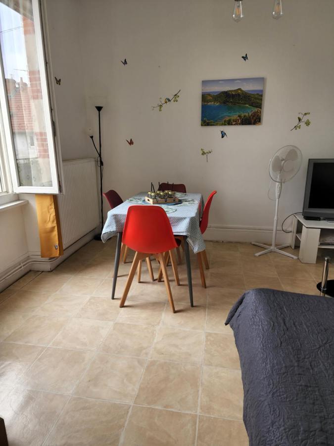 Appartement Duplex F2 Tout Confort Proche Centre Ville Avec Parking Gratuit Montluçon Dış mekan fotoğraf